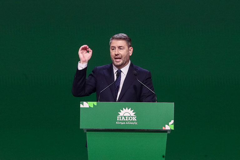 ΠΑΣΟΚ: Στο «κάδρο» οι ευθύνες Κακλαμάνη – Η παρέμβαση Ανδρουλάκη για τις υποκλοπές και τα σενάρια για πρόταση μομφής