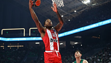 Βαριά τιμωρία στον Ταϊρίκ Τζόουνς για τη χειρονομία στο ΟΑΚΑ (pic)