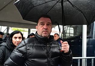 Πλακιάς για κόμμα Καρυστιανού: Τα περιστέρια συνήθως έχουν χαμηλές πτήσεις