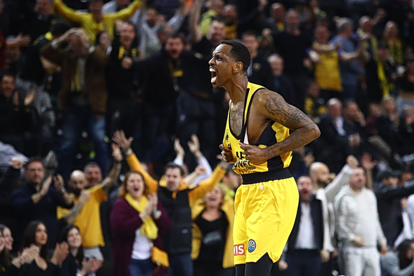 AEK – Μπανταλόνα 87-84: Προβάδισμα πρόκρισης με Μπάρτλεϊ και Νάναλι η «Ένωση» (vid)