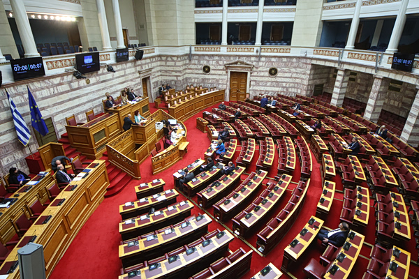 Υποκλοπές: Στις 16 Απριλίου η προ ημερησίας συζήτηση στη Βουλή