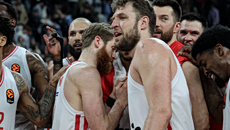 Ολυμπιακός: Η κατάρα της πρώτης θέσης (και άλλες κουταμάρες)