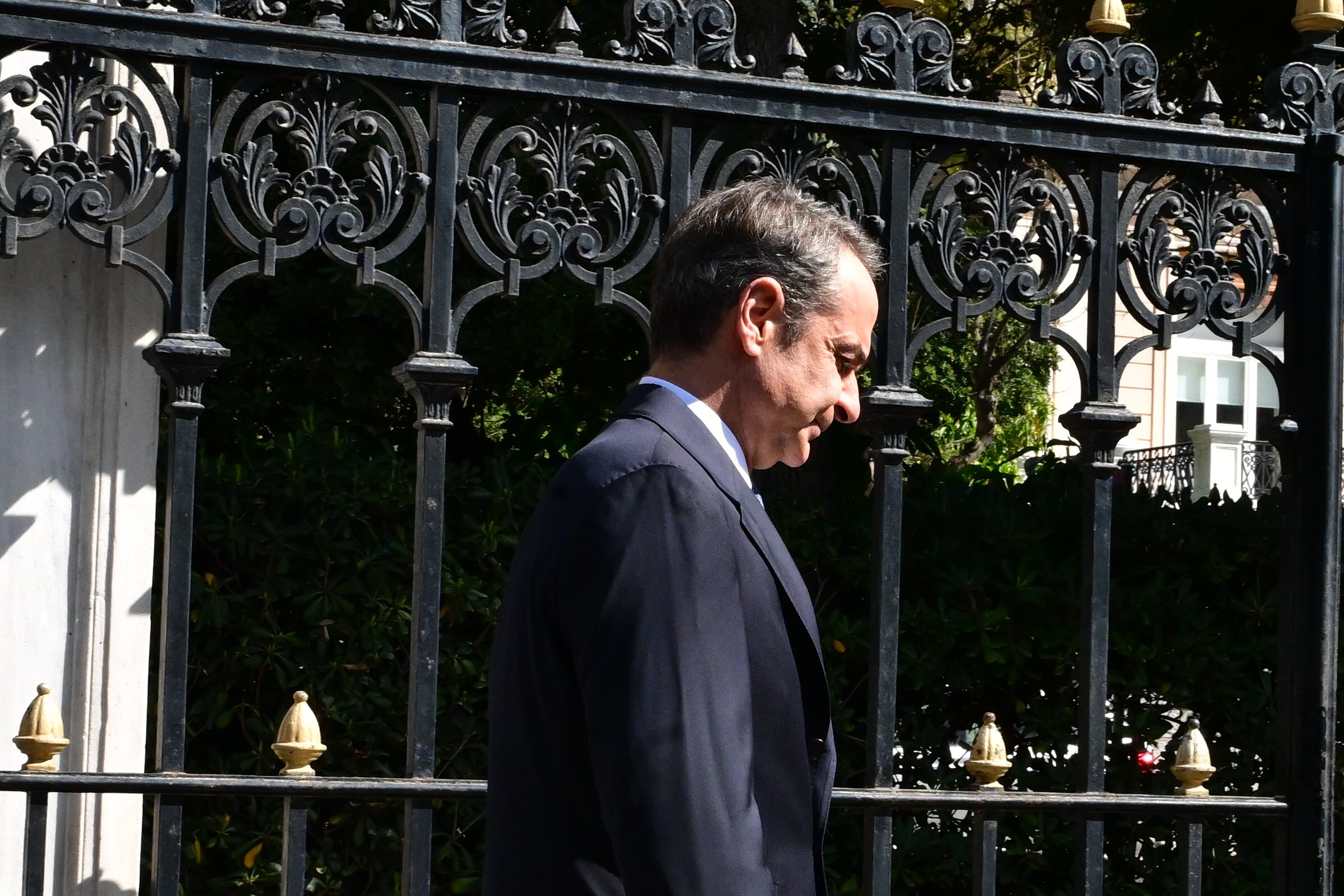 Σε δύσκολη θέση ο πρωθυπουργός, Κυριάκος Μητσοτάκης