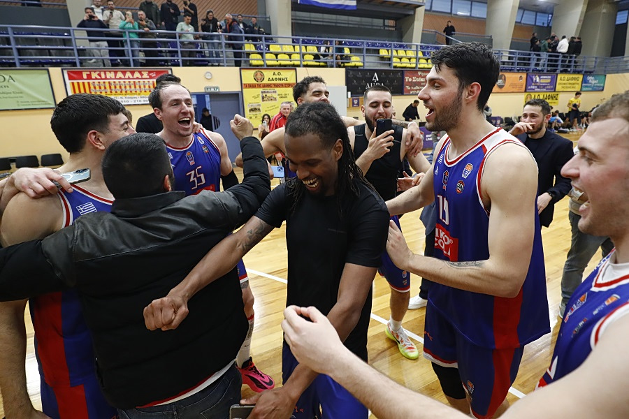 Η Δόξα Λευκάδας κατέκτησε το πρωτάθλημα κι ανέβηκε απευθείας στη Stoiximan GBL (vid)