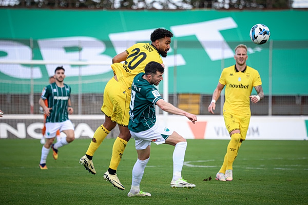 Λεβαδειακός – Άρης 1-1: Τρία δοκάρια οι «κίτρινοι», ισοπαλία… Ευρώπης οι «πράσινοι» (vid)