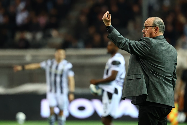 Μπενίτεθ: «Δίκαιο το αποτέλεσμα με ΠΑΟΚ, μπορούσαμε να είχαμε καλύτερες επιλογές»