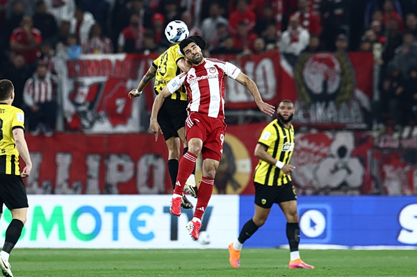 LIVE: Ολυμπιακός – ΑΕΚ