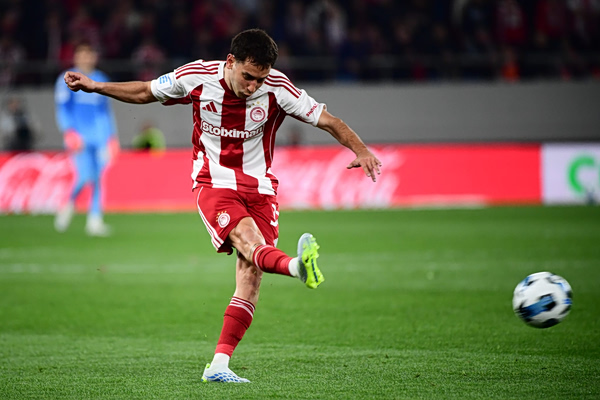 Έσε: «Είμαστε ο Ολυμπιακός και πρέπει να βρούμε λύση»