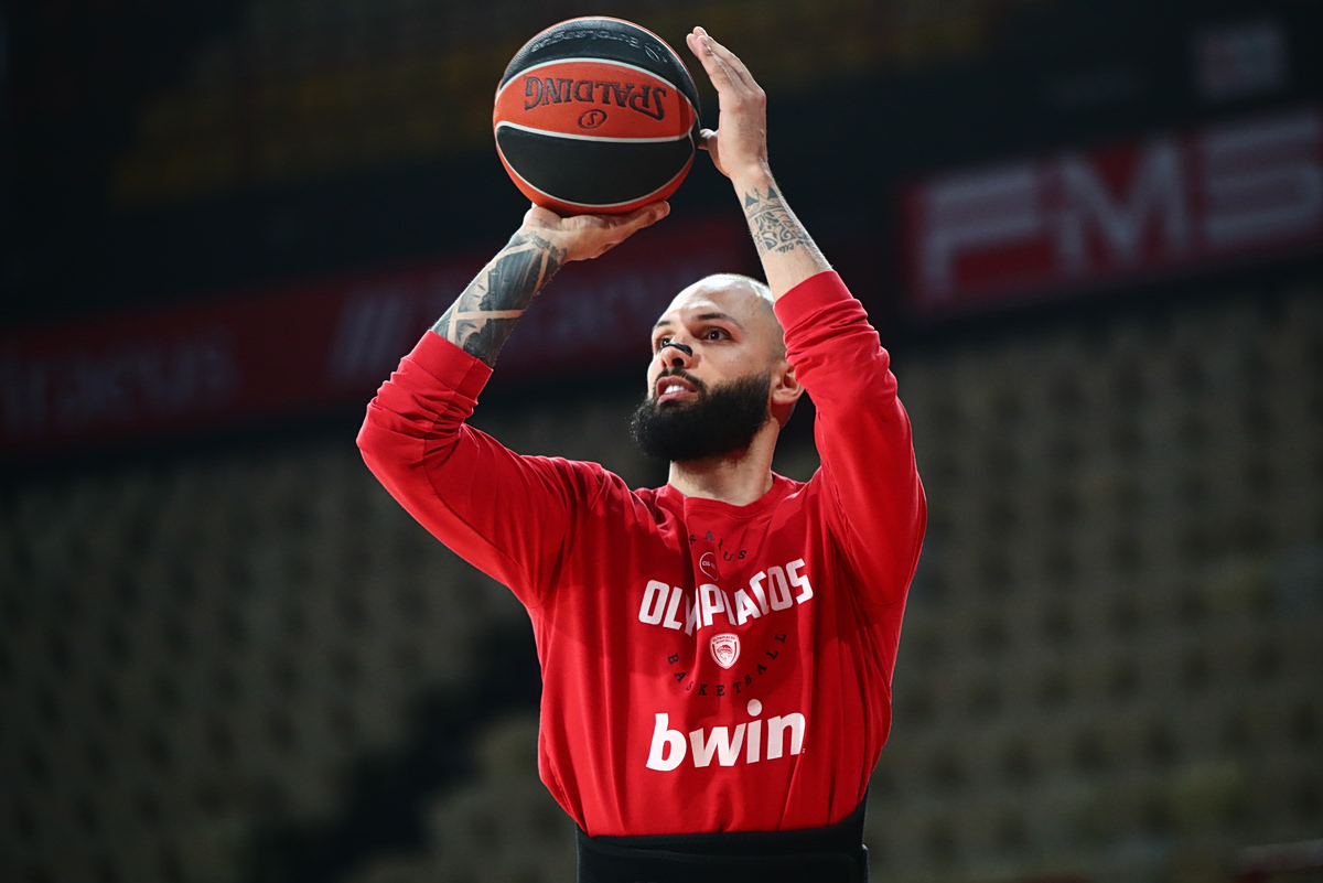 Ολυμπιακός: Στομαχικές διαταραχές ο Φουρνιέ, αλλά παίζει με Ρεάλ Μαδρίτης