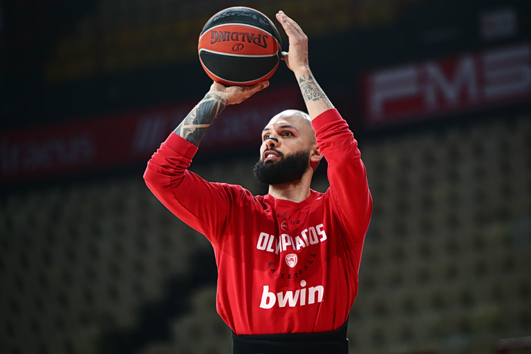 Ολυμπιακός: Στομαχικές διαταραχές ο Φουρνιέ, αλλά παίζει με Ρεάλ Μαδρίτης