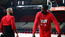 Φαλ: «Προπονούμαι και περιμένω να παίξω, θα επιστρέψω στο επίπεδό που ήμουν»