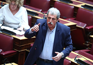 Άγρια κόντρα Πολάκη – Λαζαρίδη στη Βουλή: «Σκασμός, τώρα μιλάω γω, μην πετάγεσαι» – «Έτρωγες μαύρα και μιλάς;»