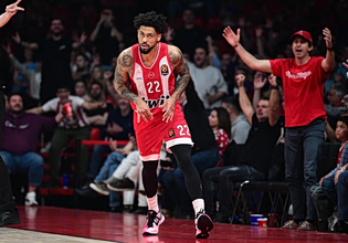 Συγκινητική ανάρτηση του Ντόρσεϊ για τον γιο του: «Μου ζήτησες 40, θα κρατήσω την υπόσχεσή μου!» (vids)