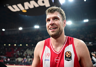 Τεράστιο το ενδιαφέρον για Βεζένκοφ και Ολυμπιακό στη Βουλγαρία – Ανοίγει και το πάνω διάζωμα του γηπέδου