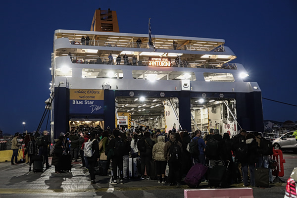 Κορυφώνεται η έξοδος του Πάσχα από τα λιμάνια – Β. Κικίλιας: «Με ασφάλεια και τάξη θα ταξιδέψουμε και θα επιστρέψουμε»