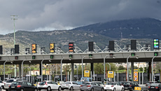 Σε εξέλιξη η έξοδος των εκδρομέων του Πάσχα – Σημειωτόν σε Κηφισό και Αθηνών – Κορίνθου, καθυστερήσεις στην Αττική Οδό