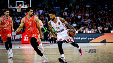 Ο Ντόρσεϊ χάρισε τη φανέλα του και φωτογραφήθηκε μαζί με έναν μικρό φίλο που ταξίδεψε από την Άρτα (pic)