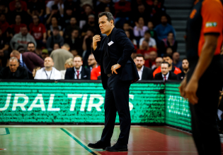 Παράπονα για τη διαιτησία έκανε ο Ιτούδης: «Σε τρία ματς κόντρα στη Ρεάλ οι βολές ήταν 64-35»