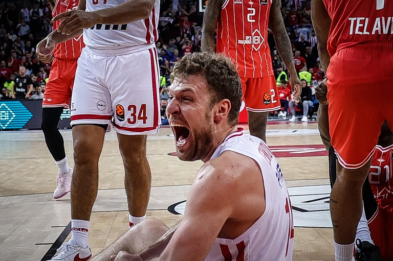 Χάποελ Τελ Αβίβ – Ολυμπιακός 85-89: «Αγκαλιά» με την πρωτιά στη Euroleague οι Πειραιώτες