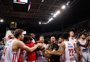 Η παρακάμερα της ΚΑΕ Ολυμπιακός από τη νίκη στη Σόφια (vid)