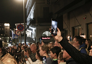 Από τη σούβλα στο story – Το Πάσχα στην εποχή των social media