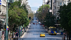Άδεια η πόλη… : Μία Αθήνα διαφορετική όπου κυκλοφορούν μόνο οι τουρίστες