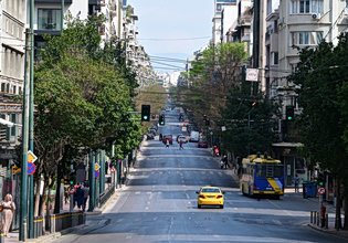 Άδεια η πόλη… : Μία Αθήνα διαφορετική όπου κυκλοφορούν μόνο οι τουρίστες