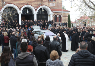 Συγκίνηση στο τελευταίο «αντίο» για τον Στέφανο Μπορμπόκη (pics)