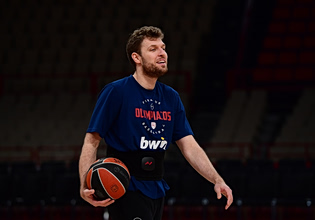 Η κορυφαία πεντάδα του Βεζένκοφ στη Euroleague: Μέσα ο ίδιος και ο Μιλουτίνοφ