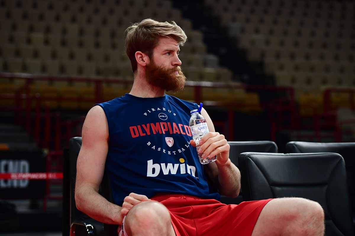 Ο Γουόκαπ απάντησε για το θέμα του διαβατηρίου: «Είναι ανόητο, είμαι περήφανος που είμαι Έλληνας πολίτης»