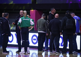 Οριστική διακοπή στο Αθηναϊκός – Παναθηναϊκός: Δεν βγήκαν στο δεύτερο ημίχρονο οι Πράσινες