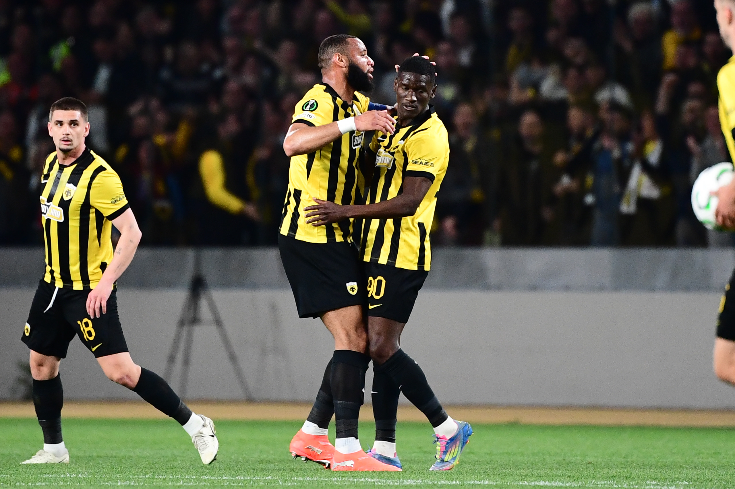 Η ΑΕΚ άνοιξε το σκορ με τον Ζίνι, 1-0 τη Ράγιο Βαγιεκάνο (vid)