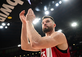 Ιταλικά ΜΜΕ: «Συμφώνησε με την Αρμάνι ο Πίτερς και αποχωρεί από τον Ολυμπιακό» (pic)