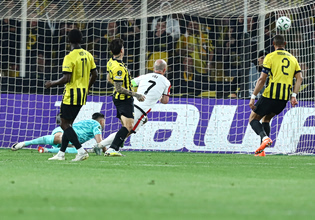 Η ΑΕΚ έκανε το 3-0 με τον Ζίνι, αλλά η Ράγιο μείωσε σε 3-1! (vids)