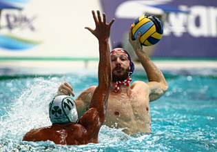 Παναθηναϊκός – Ολυμπιακός 10-14: Νέα νίκη για τους «ερυθρόλευκους» που επέκτειναν το ιστορικό σερί