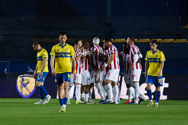 Παναιτωλικός – Πανσερραϊκός 2-3: Σπουδαίο «διπλό» για τα «Λιοντάρια» στο Αγρίνιο