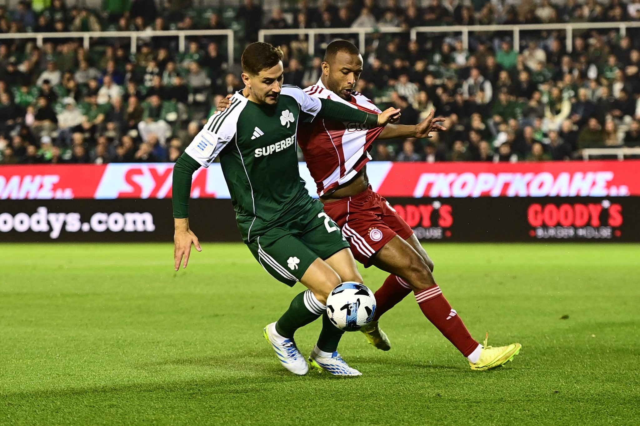 Παναθηναϊκός – Ολυμπιακός: Δεν καταφέρνει να σκοράρει σε τετ α τετ ο Ελ Κααμπί (vid)