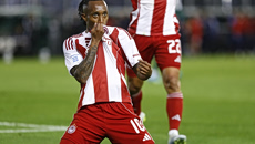 Παναθηναϊκός – Ολυμπιακός: Ο Ζέλσον κάνει το 1-0 από λάθος του Γεβντάι και 1-0 (vid)