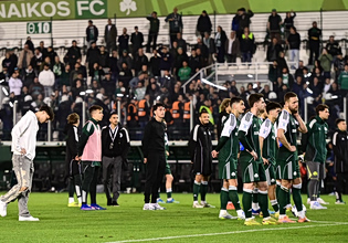 Αποδοκιμασίες από τους οπαδούς του Παναθηναϊκού στη Λεωφόρο μετά την ήττα από τον Ολυμπιακό (vid)