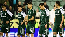 Αποδοκιμασίες από τους οπαδούς του Παναθηναϊκού στη Λεωφόρο μετά την ήττα από τον Ολυμπιακό (vid)