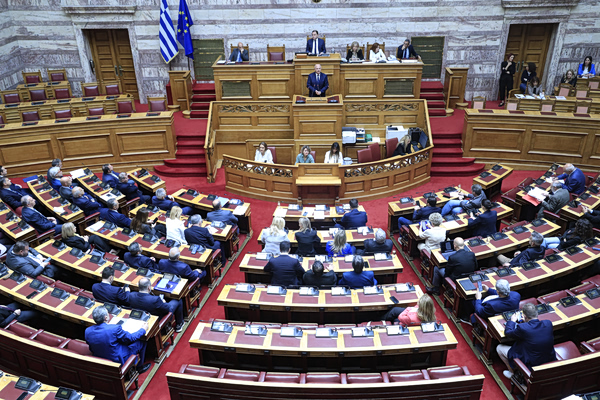 Σκάνδαλο ΟΠΕΚΕΠΕ: Σε εξέλιξη η συζήτηση για τις άρσεις ασυλίας 13 βουλευτών της ΝΔ – Αγωνία στο Μαξίμου