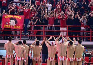 Ολυμπιακός: Παίκτες και κόσμος πανηγύρισαν τη μεγάλη νίκη απέναντι στην Νόβι Μπέογκραντ (vid)