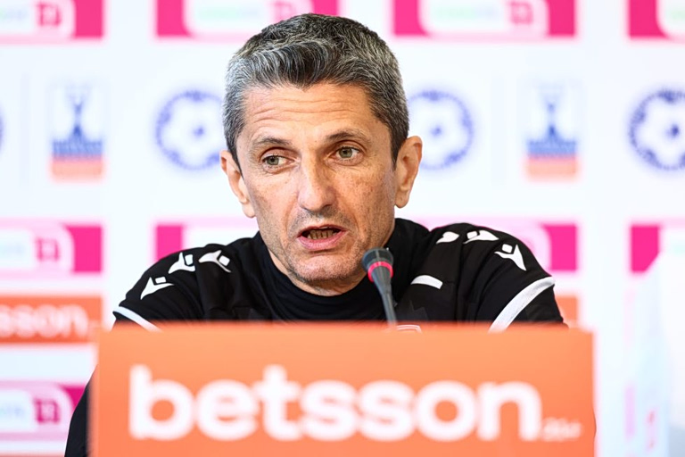 Τι λένε στη Ρουμανία για Λουτσέσκου - «Τον θέλουμε στη Στεάουα, ίσως να μην συνεχίσει στον ΠΑΟΚ»