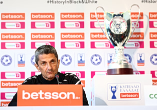 Λουτσέσκου: «Πάνω μας έχει περάσει ένας τυφώνας, είναι δύσκολο αλλά είμαστε εδώ»