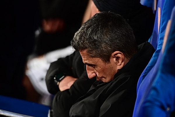 Λουτσέσκου: «Σκοτεινή νύχτα, βραδιά ντροπής»