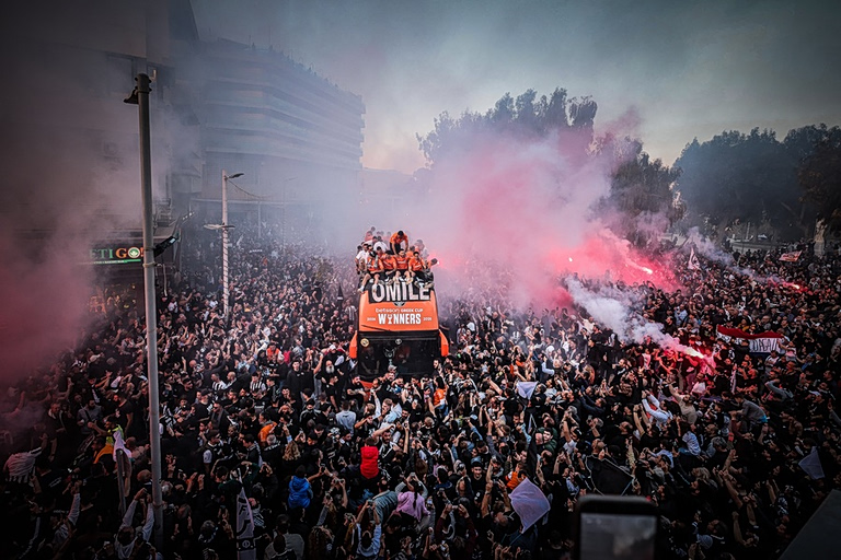 Αποθέωση στο Ηράκλειο από χιλιάδες οπαδούς του ΟΦΗ στη φιέστα για την κατάκτηση του Κυπέλλου (vids)