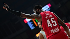 Φοβερός Χολ: Τρεις τάπες σε 5 λεπτά! (vid)