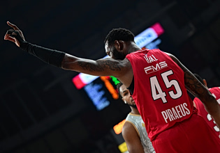 Φοβερός Χολ: Τρεις τάπες σε 5 λεπτά! (vid)