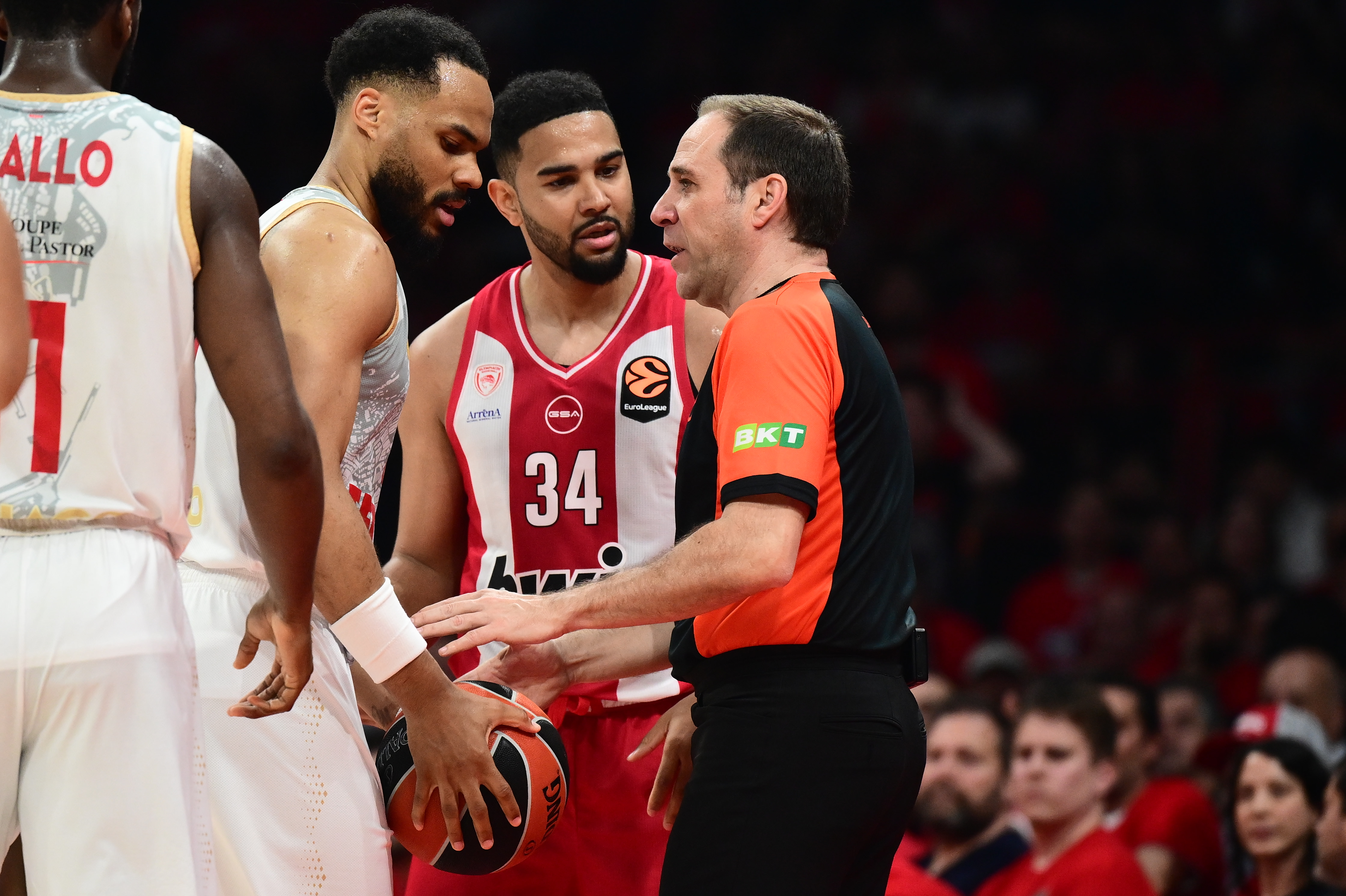 Οι διαιτητές των Game 2 Ολυμπιακού και Παναθηναϊκού