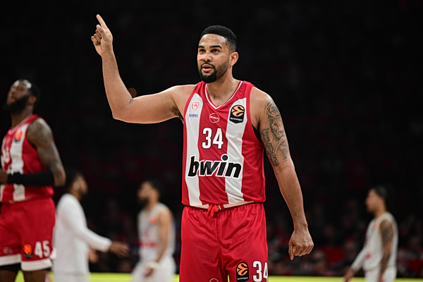 Ένα παλικάρι από τις… λίμνες του Οντάριο